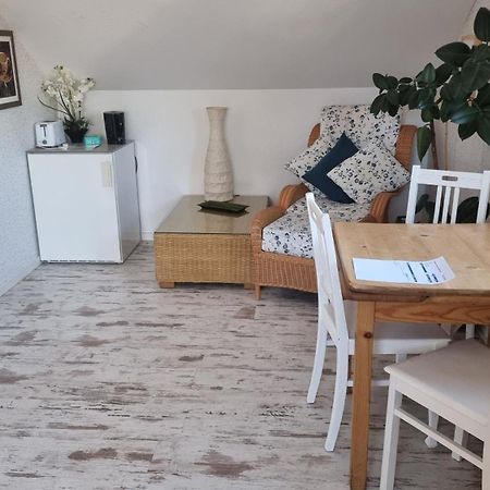 Gemuetliche Zimmer Im Einfamilienhaus Köln Exterior foto