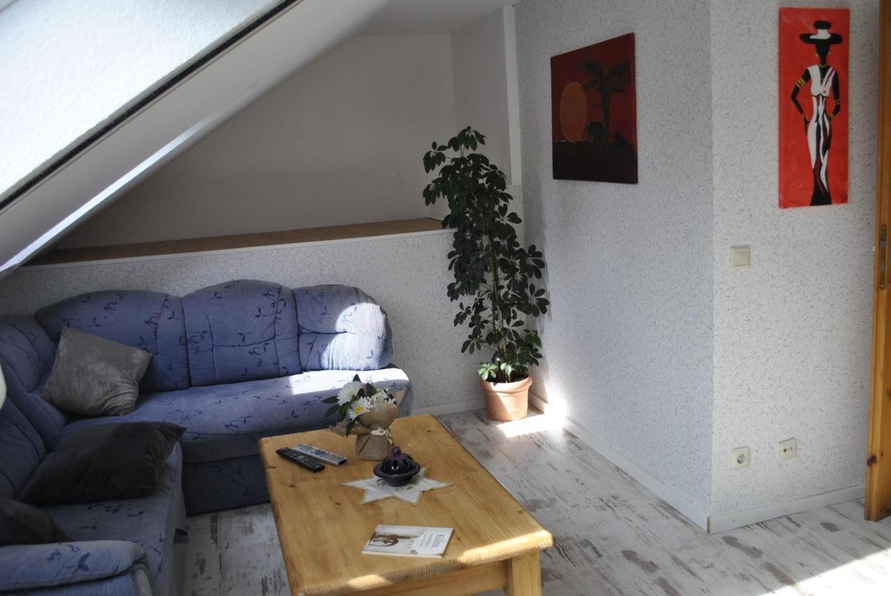 Gemuetliche Zimmer Im Einfamilienhaus Köln Exterior foto