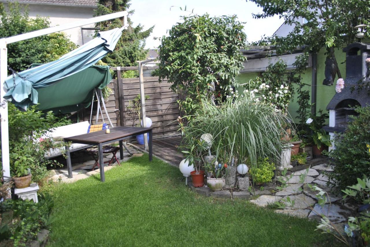 Gemuetliche Zimmer Im Einfamilienhaus Köln Exterior foto