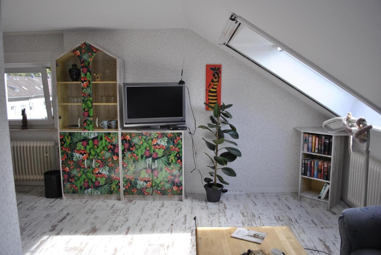 Gemuetliche Zimmer Im Einfamilienhaus Köln Exterior foto